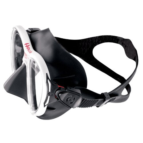 Hollis M3 Scuba Diving Mask Provides Free Vision and Superior Fit